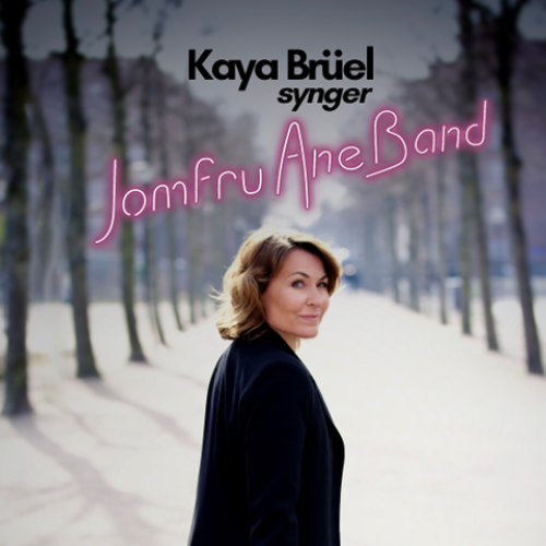 Kaya Brüel synger Jomfru Ane band på Realen